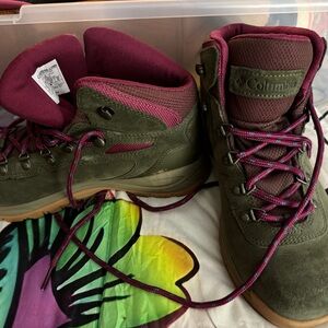 Colombia hiking boots